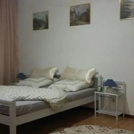 Ferienwohnung Apel Im Herzen Der Vulkaneifel Apartment *